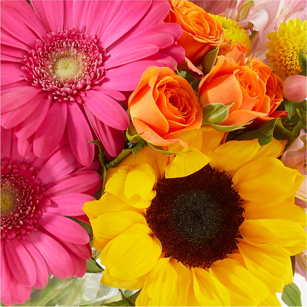 Florist Original Mixed Bouquet – Donna Flora, Clarksburg WV
